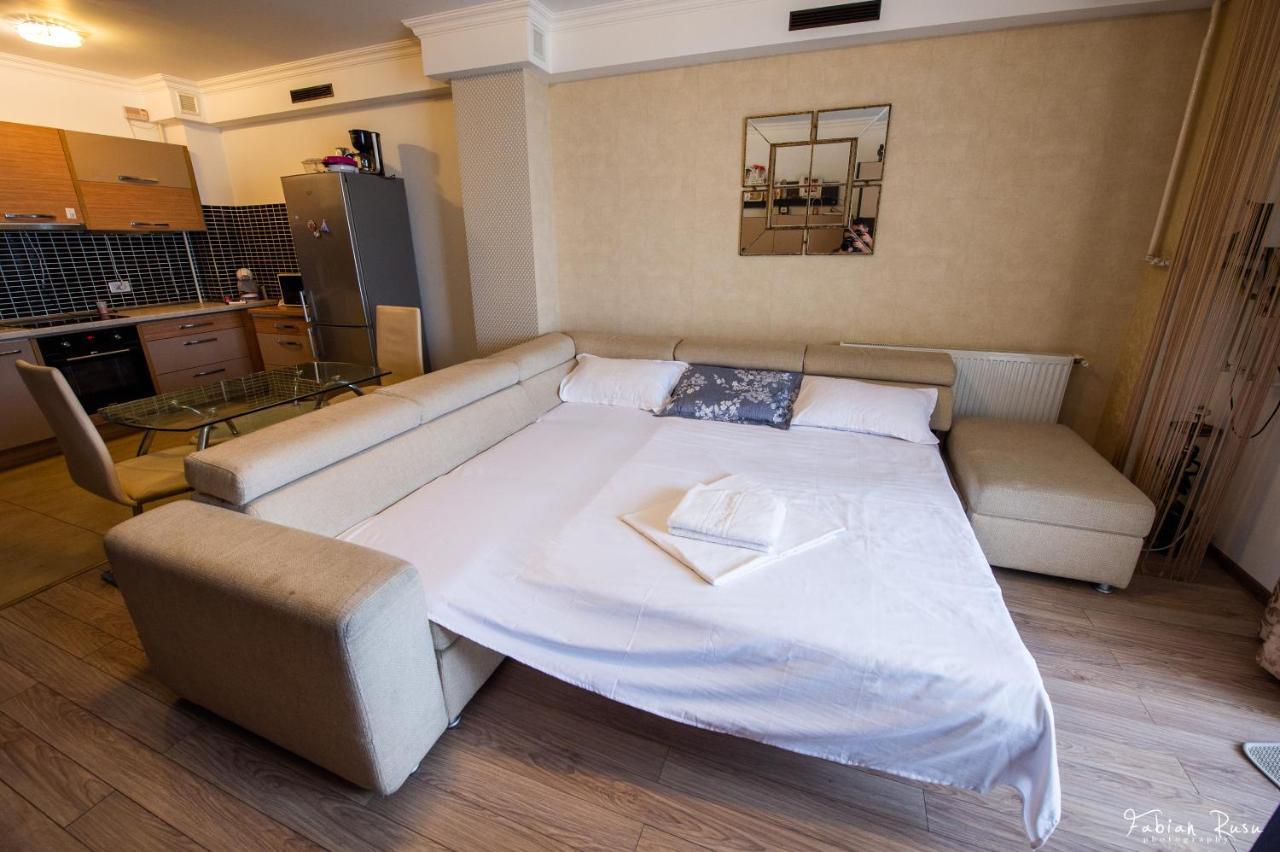 Lake Apartments Solid Mamaia Exterior photo