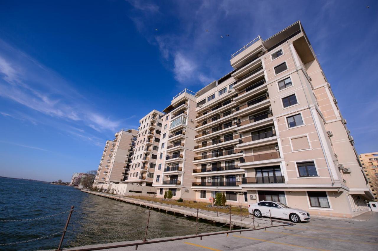 Lake Apartments Solid Mamaia Exterior photo